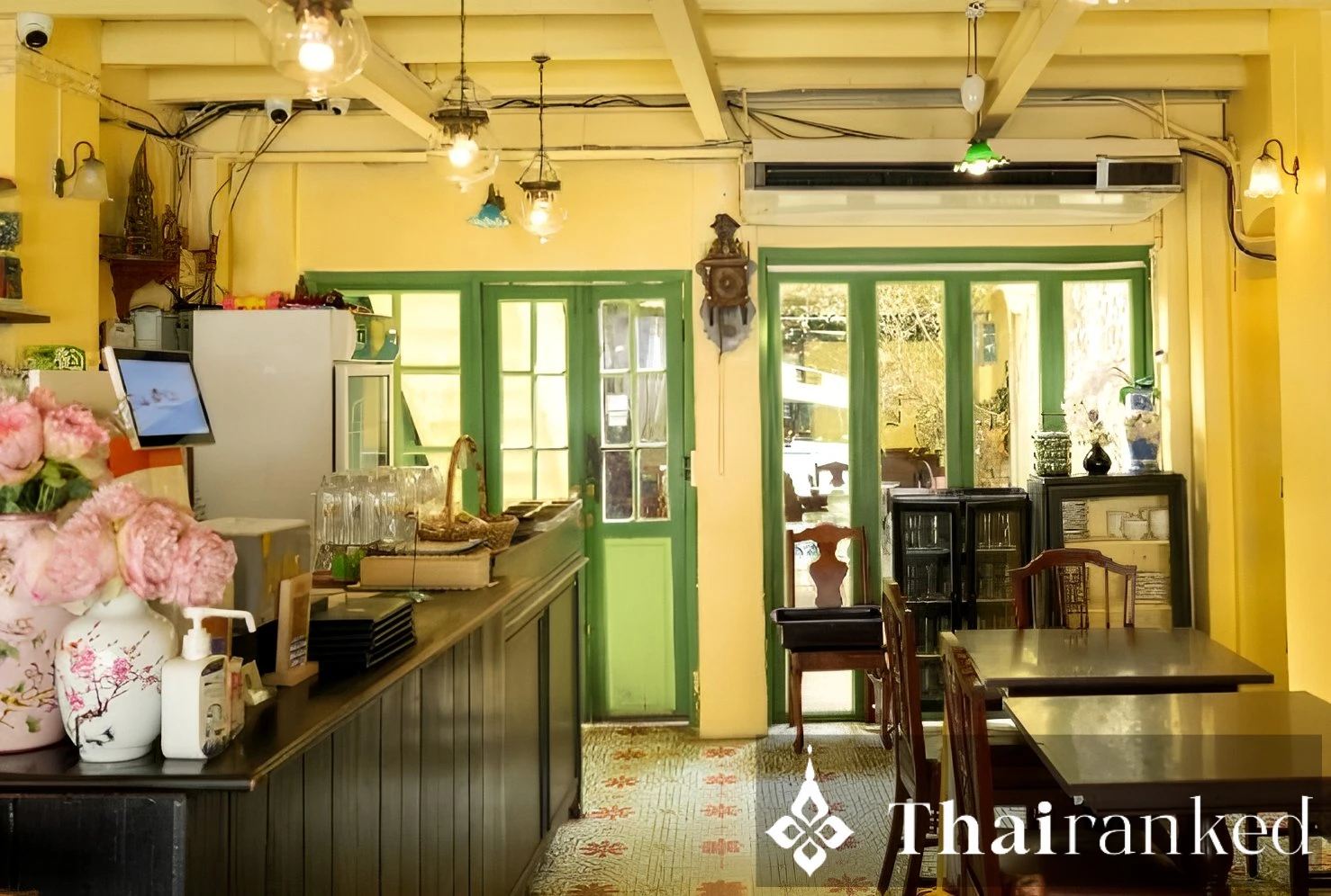 One Chun Cafe & Restaurant