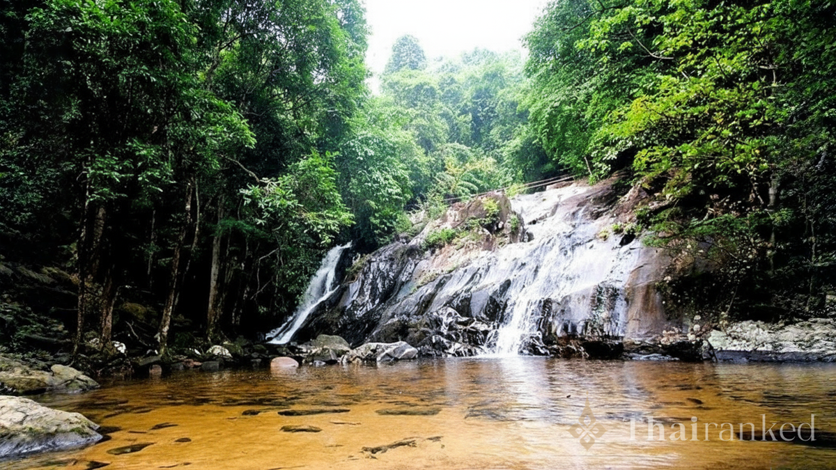 屯 Nga Chang 瀑布