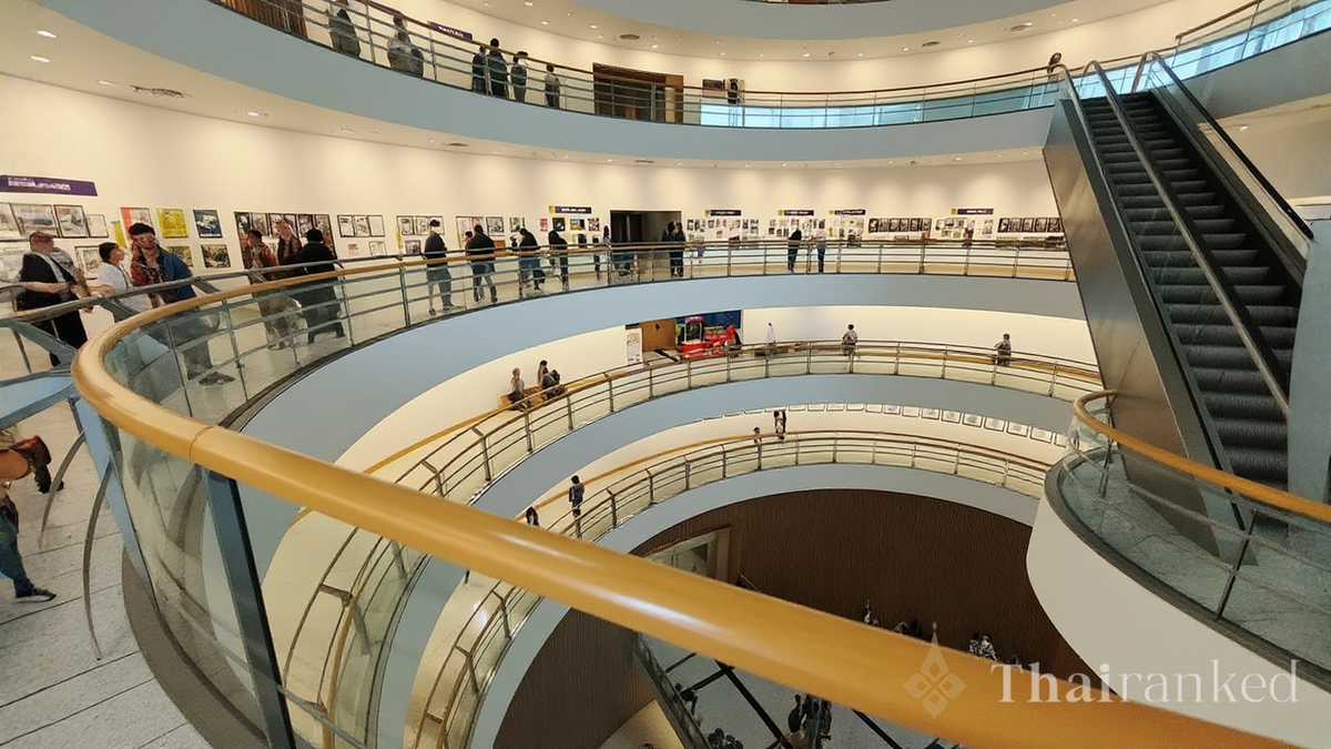 Bangkok Art and Culture Centre (BACC)