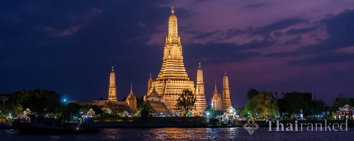 Wat Arun (Temple of Dawn)
