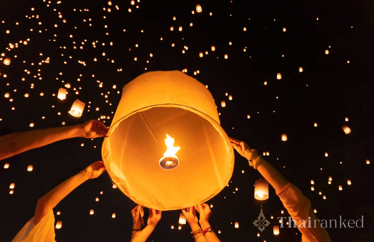 Discover the Magical Yi Peng Festival in Chiang Mai: A Unique Lantern Celebration