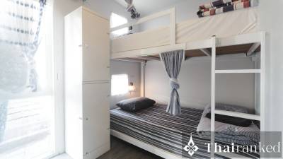 The Yard Hostel (Ari)